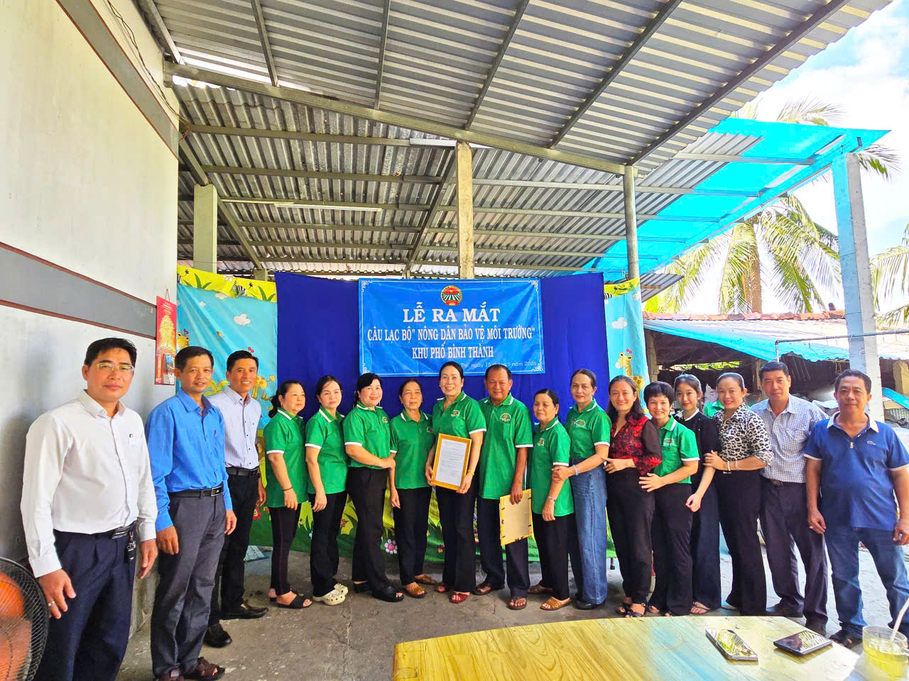 Ra mắt Câu lạc bộ Nông dân bảo vệ môi trường khu phố Bình Thành