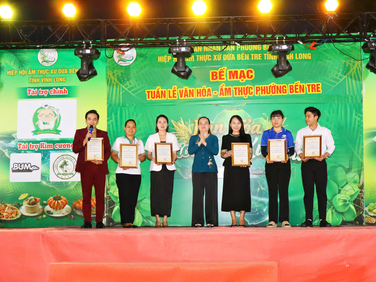 Bế mạc Tuần lễ Văn hóa - Ẩm thực phường Bến Tre năm 2026