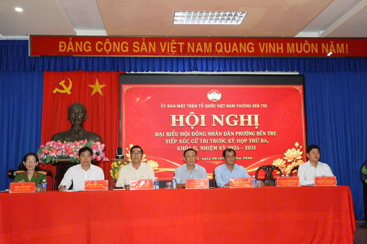Tổ đại biểu số 2 Hội đồng nhân dân phường Bến Tre tiếp xúc cử tri trước kỳ họp thứ 3, khóa II